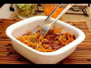 Ensalada de repollo morado con zanahorias