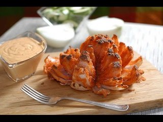 Deliciosa Flor de Cebolla Capeada 🍽️ - Receta Fácil y Rápida