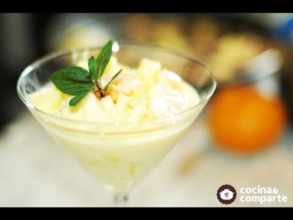 Postre frío de piña con mandarina