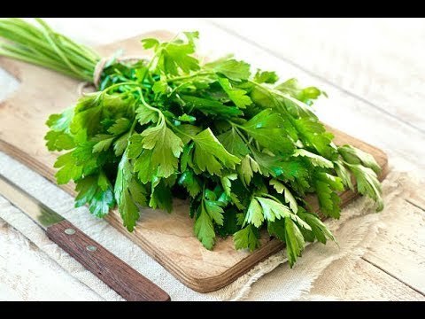 Perejil, propiedades, origen y recetas