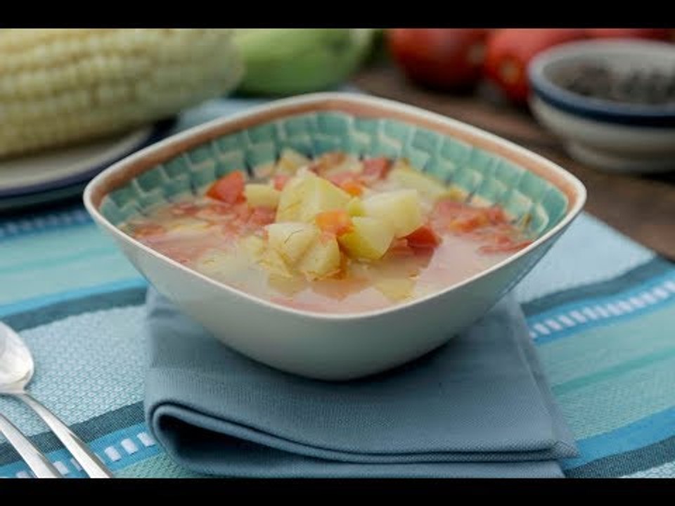Sopa de elote cacahuacintle con chayote - Cocina con Conexión - Vídeo ...