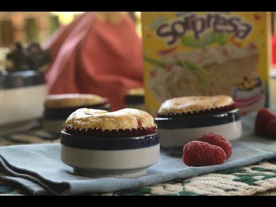 Mantecadas de manzana y frambuesa
