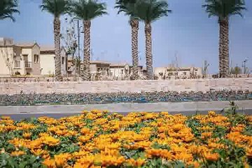 فيلا للبيع بكمبوند مفيدا  القاهره الجديده