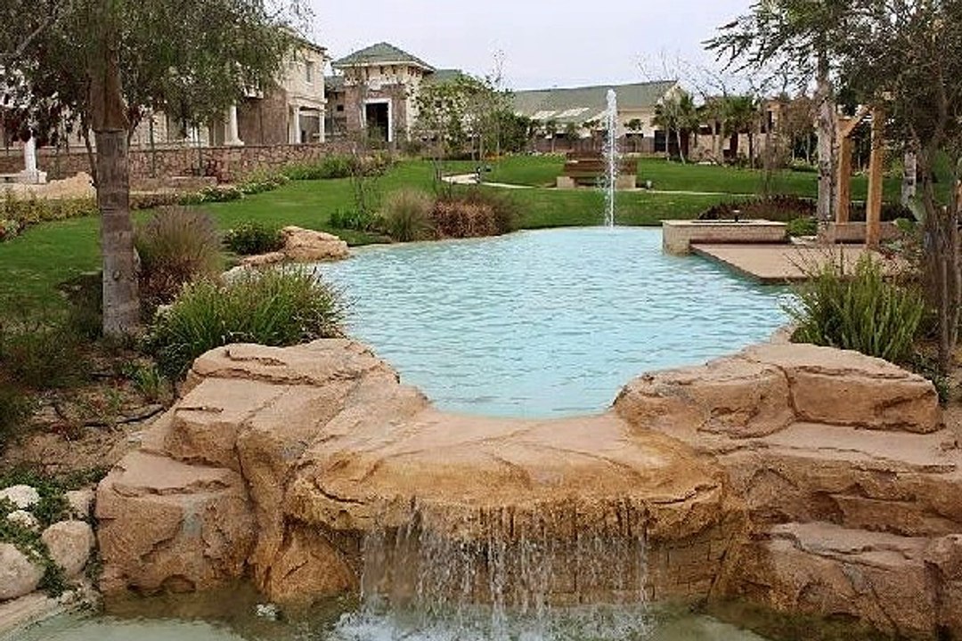 للبيع شقة في ريجنتس بارك كمبوند القاهرة الجديدة