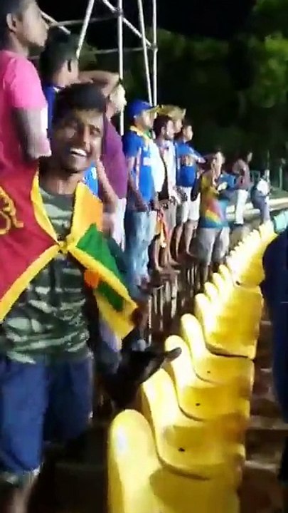 Sri lankan cricket fan misbehaves in ground