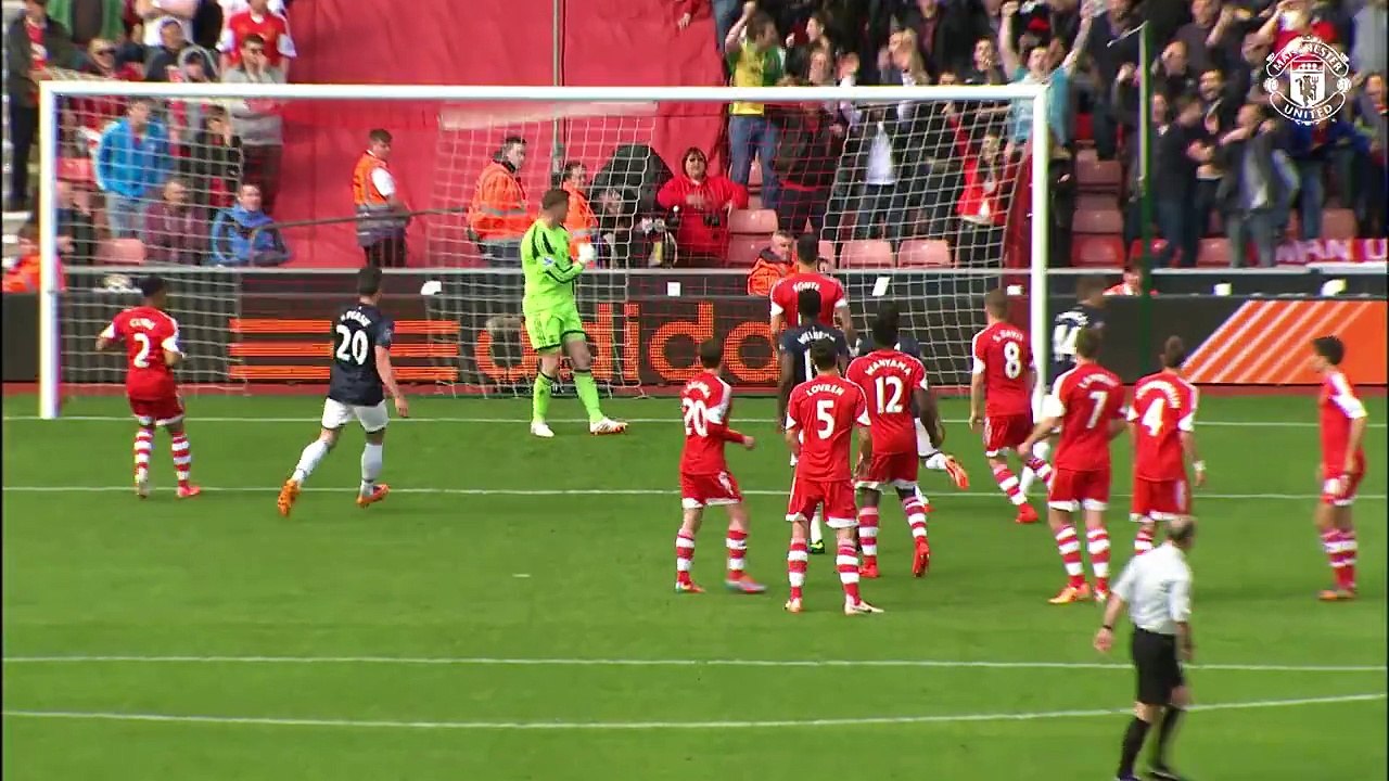  Juan Mata is just magic from free-kicks!