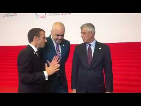 Ora News - Çfarë po u thotë Macron, Ramës dhe Thaçit?!