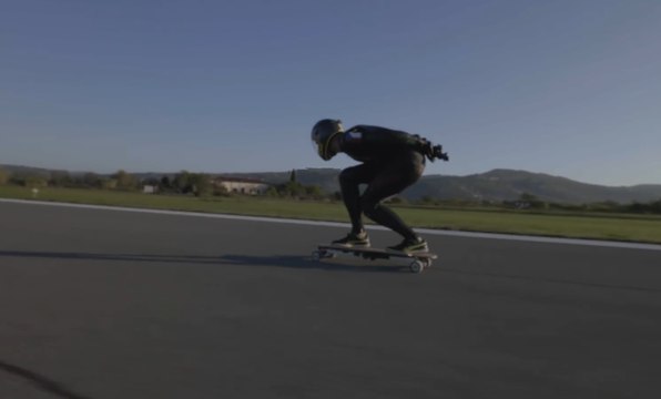 Record Guiness de velocidad en un patinete eléctrico...