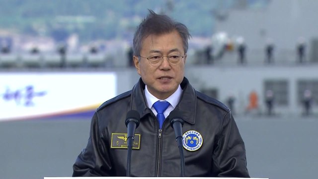 문 대통령, 해군 관함식 참석... 강정마을 고통 치유 앞장...평화의 거점 만들 것 / YTN
