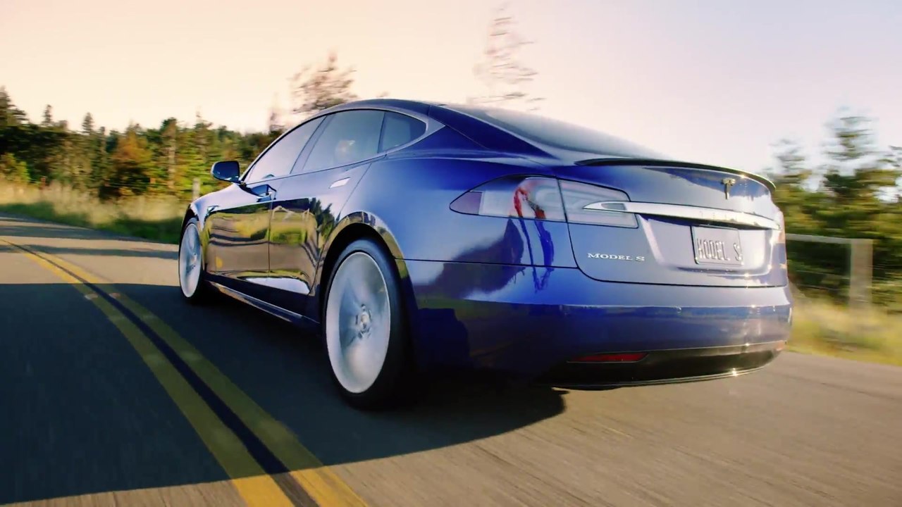Tesla Model S in Summer Blue