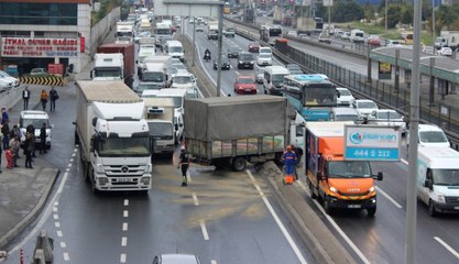 E-5 Yan Yolunda Kaza Üstüne Kaza