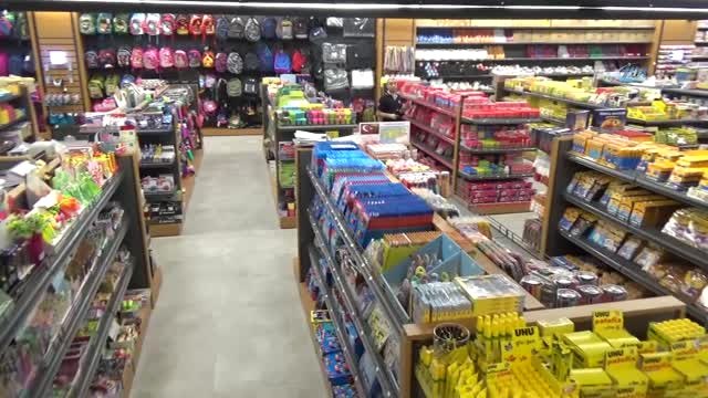 Avrupa'nın En Büyük Kitabevinde Tüm Ürünlerde Yüzde 10 İndirim Yapıldı