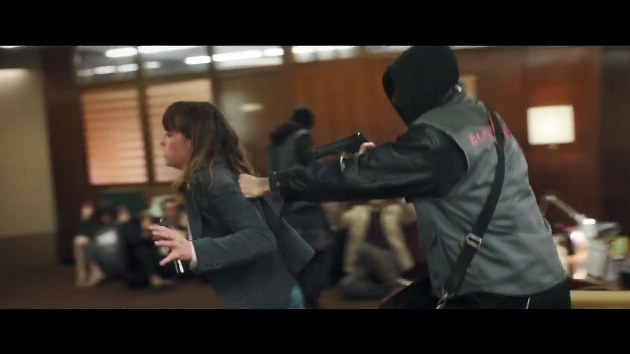 Téaser tráiler "70 binladens", dirigido por Koldo Serra, y protagonizada por Emma Suárez, Hugo Silva y Nathalie Poza.