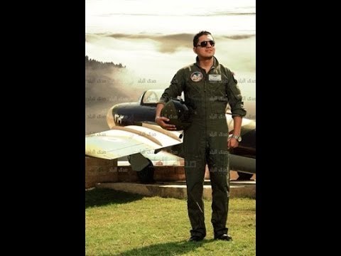 سيدة فى جنازة النقيب احمد محمد احد شهداء حادث تحطم الطائرة العسكرية تتهم ابلة فاهيتا بتفجير الطائرة