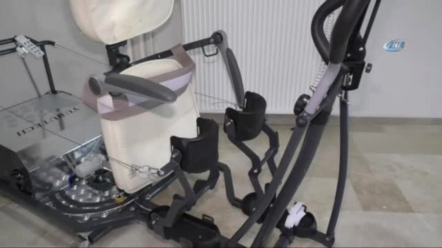 Omurilik Felci Olan Kardeşi İçin Yürüme Robotu Yaptı