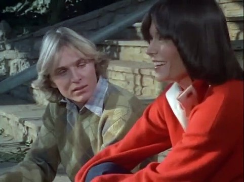 Charlie's Angels S2 E10 - Angels in the Wings