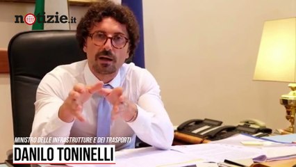 Danilo Toninelli e la gaffe sul tunnel del Brennero aperto "Lapsus, lavoro troppo" | Notizie.it