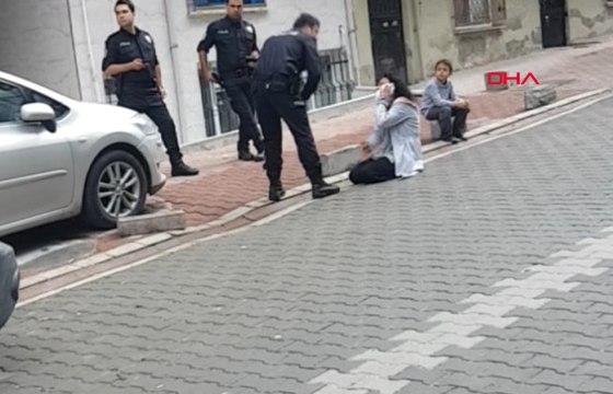 İstanbul- Çocuklarının Gözü Önünde Eşini Bıçakladı