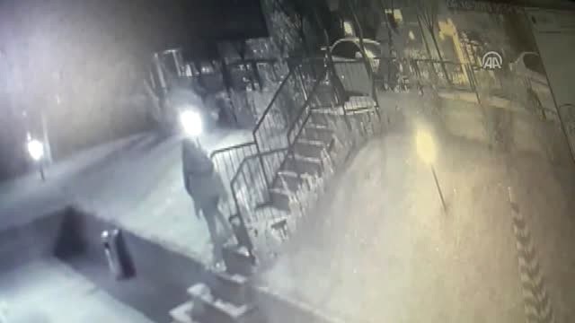 Köpeği Veteriner Bahçesine Bağlayıp Terk Ettiler - Bursa