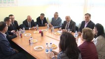 Kryetari Ardian Gjini viziton shkollën ''Ardhmëria'' në Ramoc - Lajme