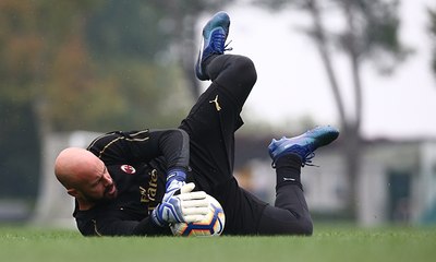 Squadra divisa in due gruppi a Milanello