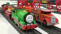Percy VS Flynn Thomas & Friends Racing on TrackMaster Sets with Keith's Toy Box