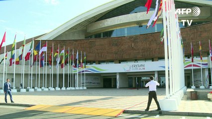 Arménie: un sommet de la Francophonie sans Aznavour