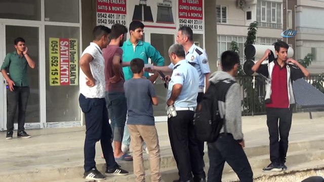 Servis minibüsü ile motosiklet çarpıştı: 1 ölü, 1 yaralı