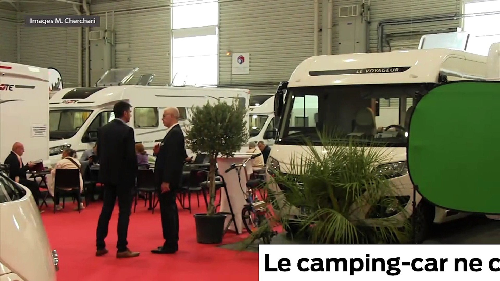 Zoom Sur La Salon Du Camping Car Video Dailymotion