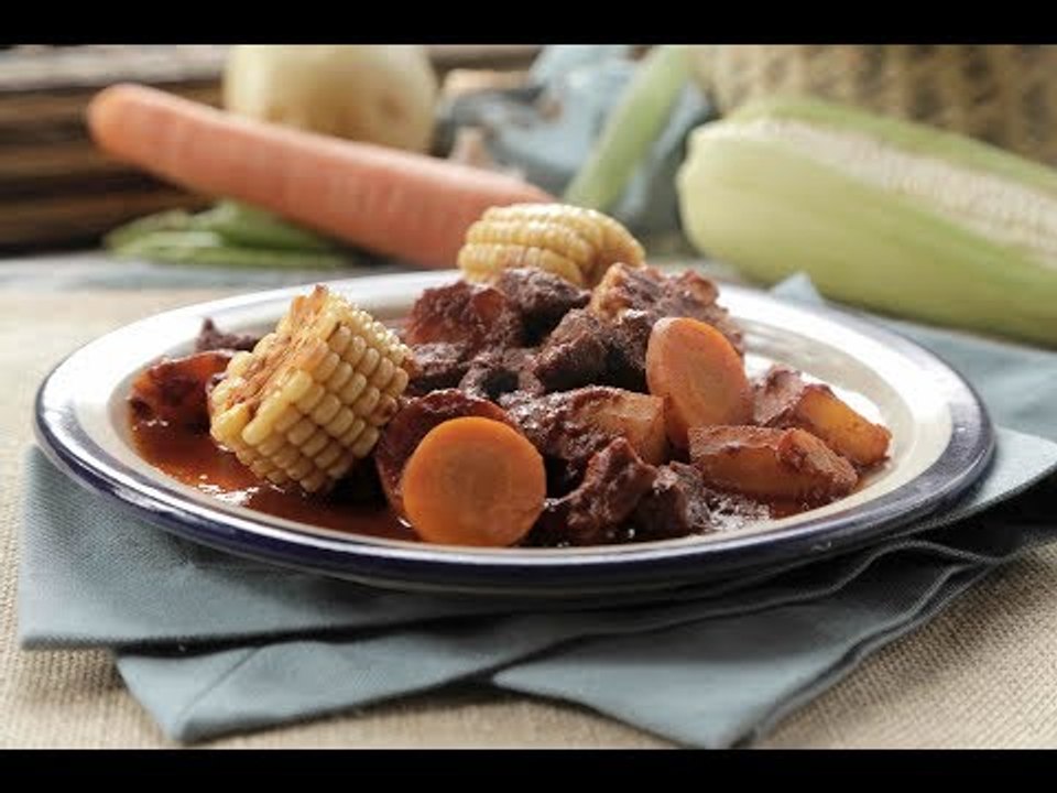 Beef and ancho chili pepper casserole