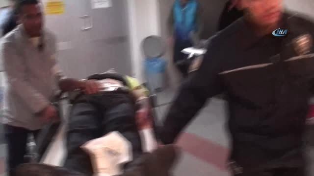 Polislerin Bulunduğu Otomobil Traktöre Çarptı: 4'ü Polis 5 Yaralı