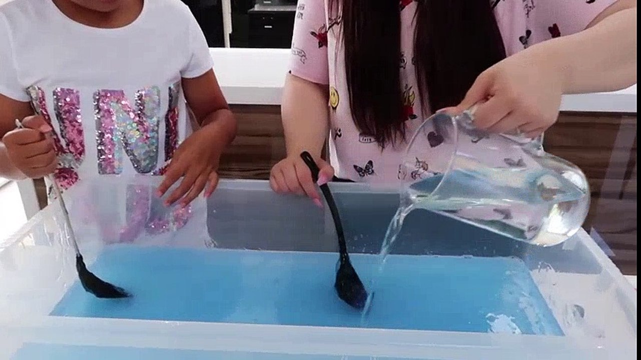 Karina Garcia Shows Tiana How To Make The Best Slime Ever!