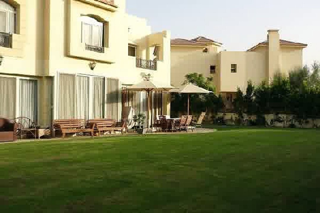 فيلا بحديقه خاصه فى جاردينيا بارك 2 للبيع