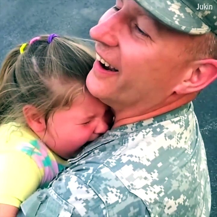 Priceless moment between dad and children!   