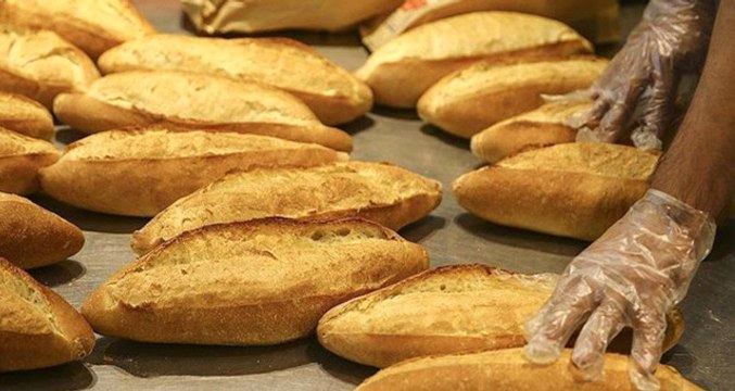 Trabzon'un Of İlçesinde Fırıncılar 1,50 TL'ye 300 Gram Yerine 330 Gram Ekmek Satıyor