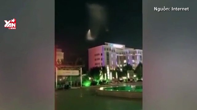 Kỳ lạ vật thể kỳ dị xuất hiện trên bầu trời Trung Quốc gây nháo nhào cộng đồng mạng