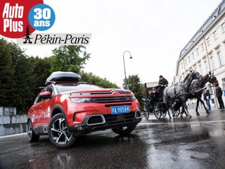 L'équipage Auto Plus du Pékin - Paris 2018 en Autriche