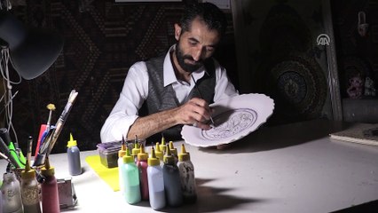 'Ateşte açan çiçekler' karanlıkta da açıyor - KÜTAHYA