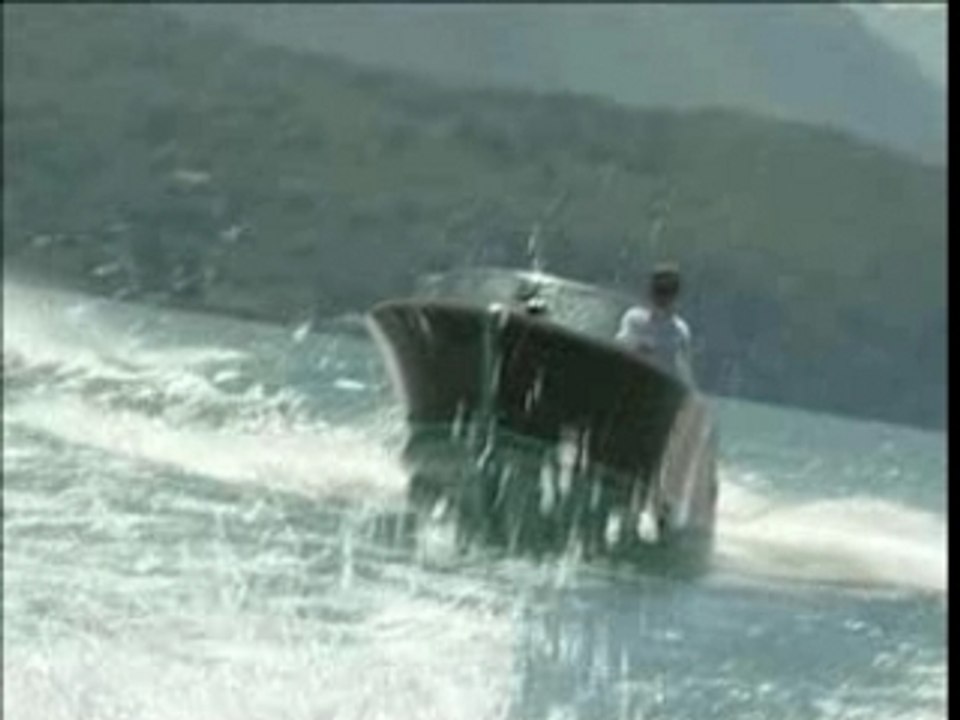 Riva sur le lac annecy à talloires