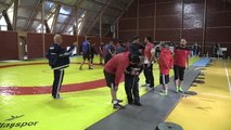 Grekoromen Güreşçiler Dünya Şampiyonası'na Hazırlanıyor
