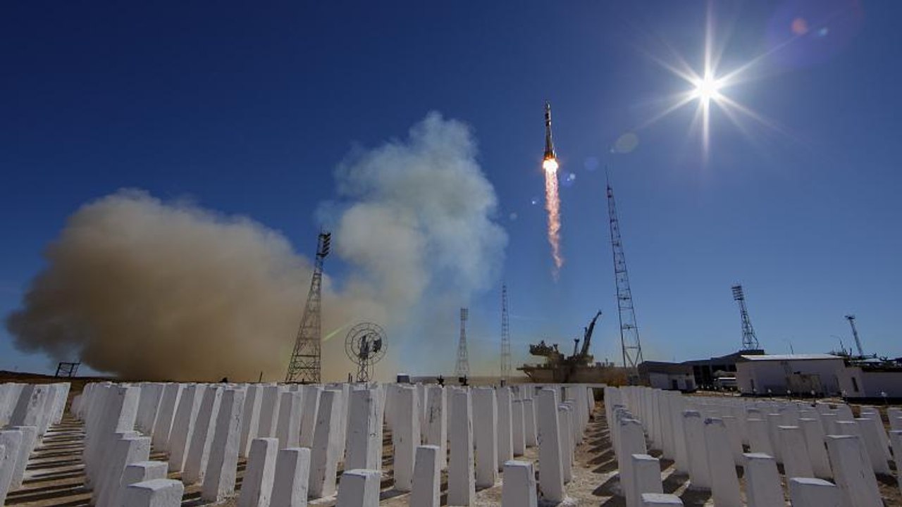 Astronauts make emergency landing as engine fails on Soyuz rocket