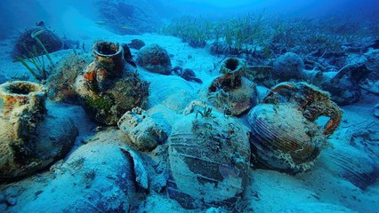 Descubren en el Egeo un cementerio de naufragios con ánforas históricas