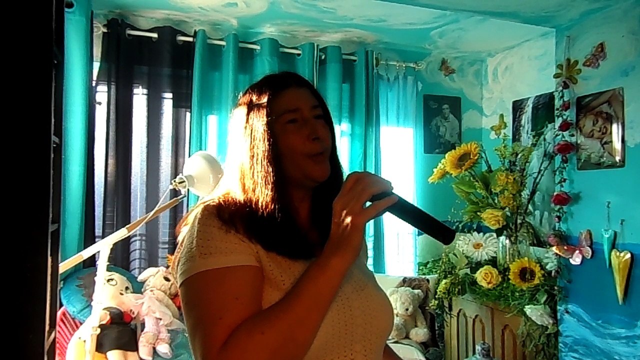 amel bent  ne retient pas tes larmes.