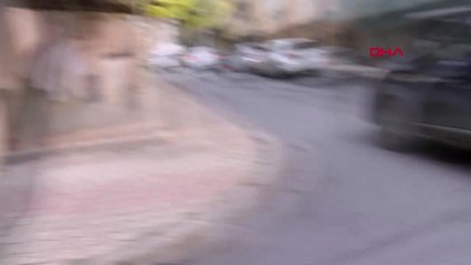 Halkalı'da Bir Bina Alev Alev Yanıyor