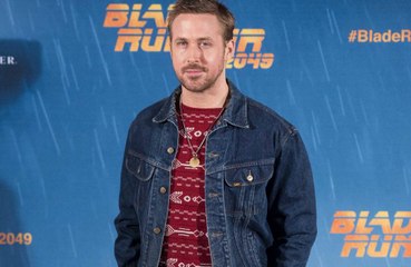 Ryan Gosling no se molesta en quitar la decoración de Halloween en todo el año