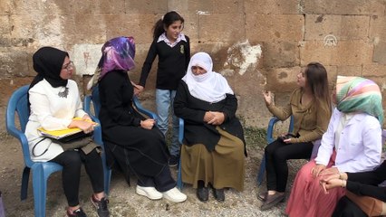 Kapı kapı gezip kız çocuklarını okula kazandırıyorlar - MUŞ