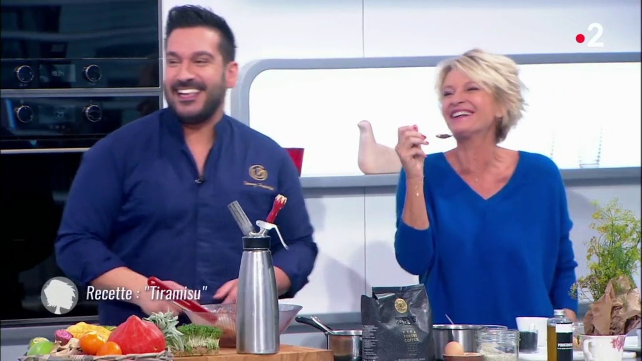 Denny Imbroisi dans l'émission "C'est au programme" le Vendredi 12 Octobre sur France 2