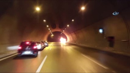 Tünelde Yanan Araç İnfilak Etti... Aracın Yandığı Anlar Kamerada