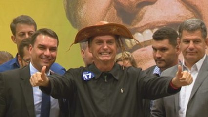 Bolsonaro eliminará 14 ministerios si es elegido presidente de Brasil