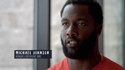 Michael Johnson helps bring the Cincinnati police and local youth together